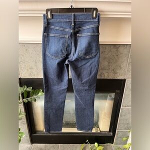 NWOT Gap dark blue jeans, size 25/0R